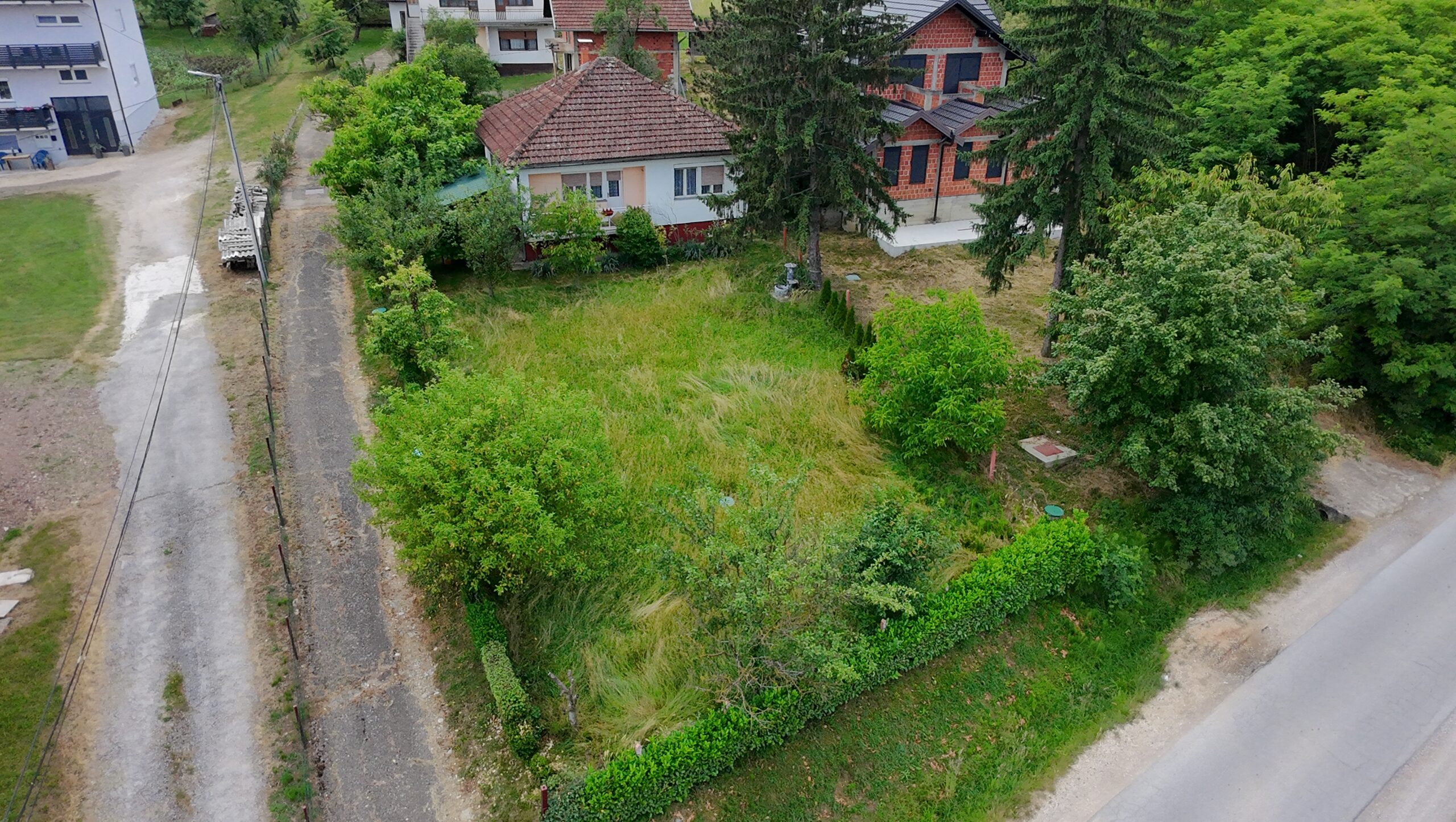 Kuća na prodaju u okolini Banje Luke - idealna za porodicu ili vikendicu Dragočaj