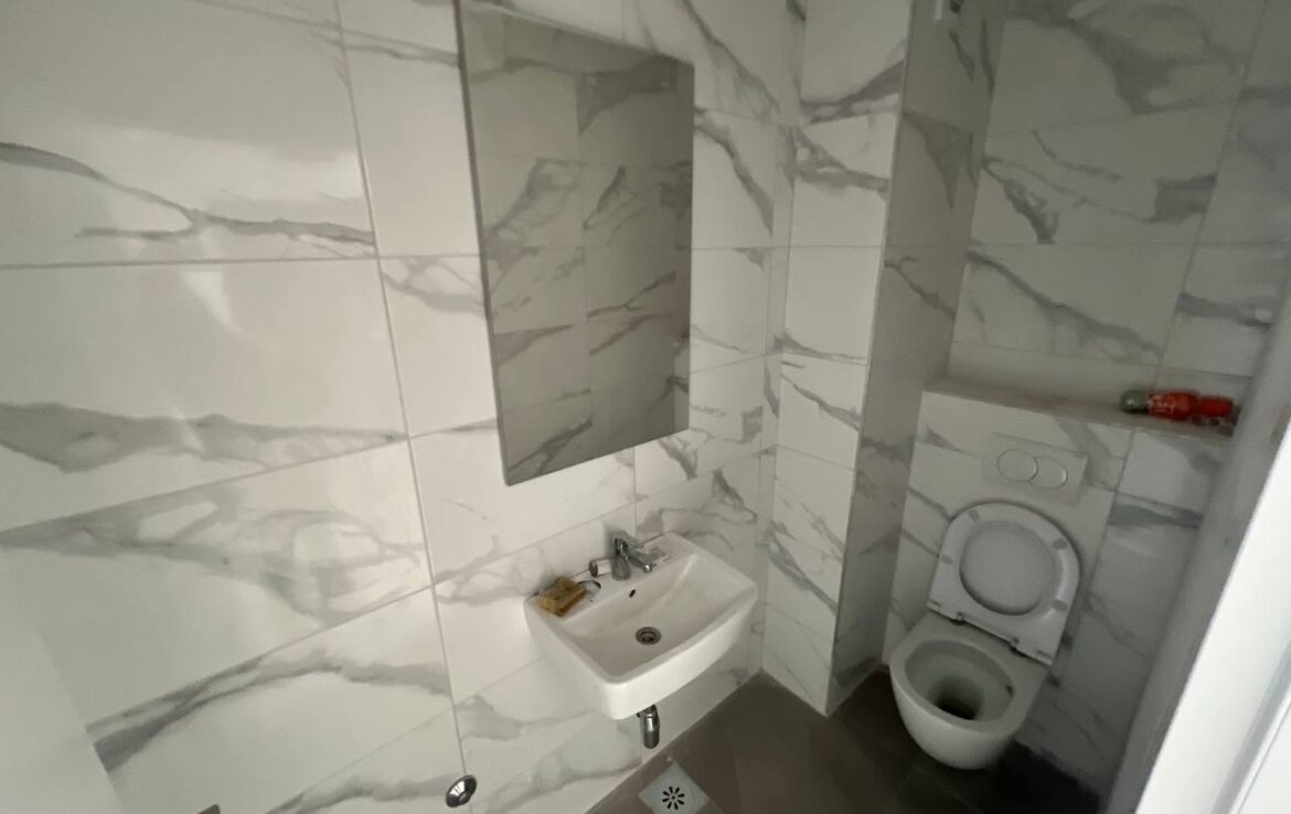 Moderan trosoban stan s pogledom na grad – Nova Starčevica, Banja Luka