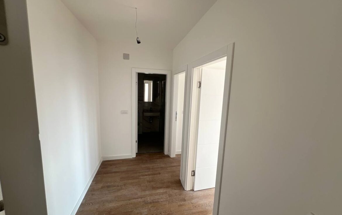 Moderan trosoban stan s pogledom na grad – Nova Starčevica, Banja Luka