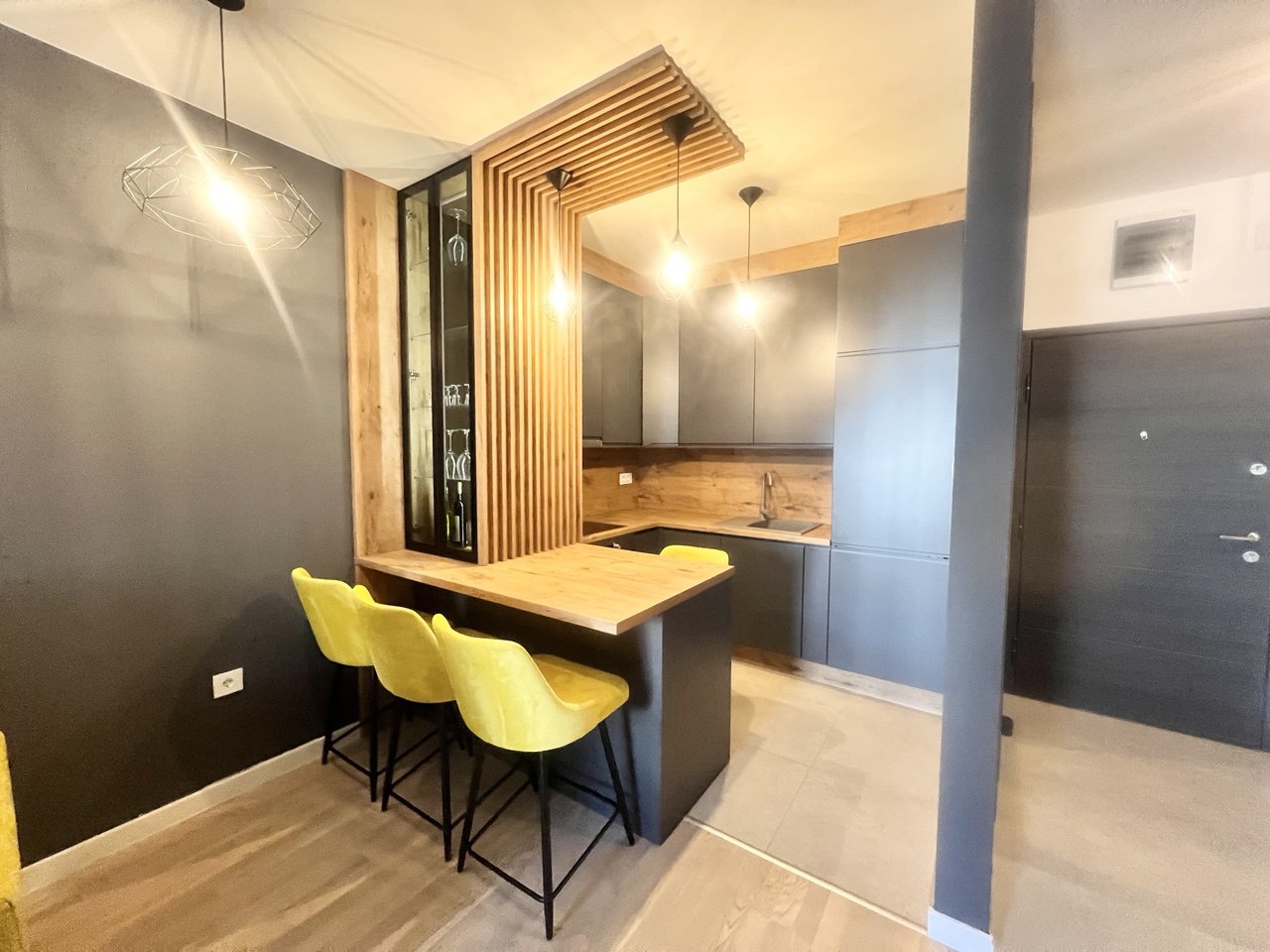 Luksuzno namješten stan naselje Park