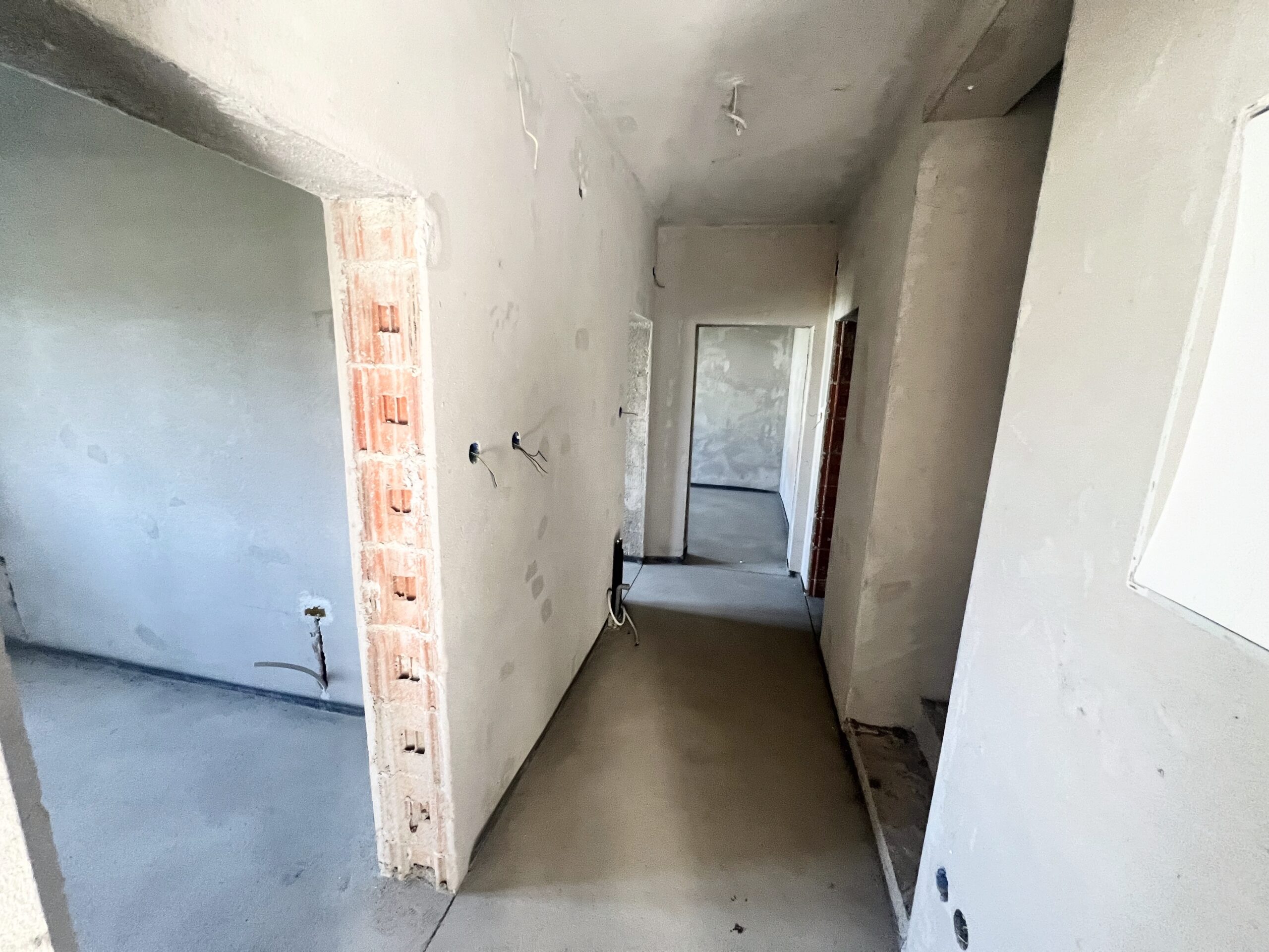 Nova kuća sa okućnicom Aleksandrovac