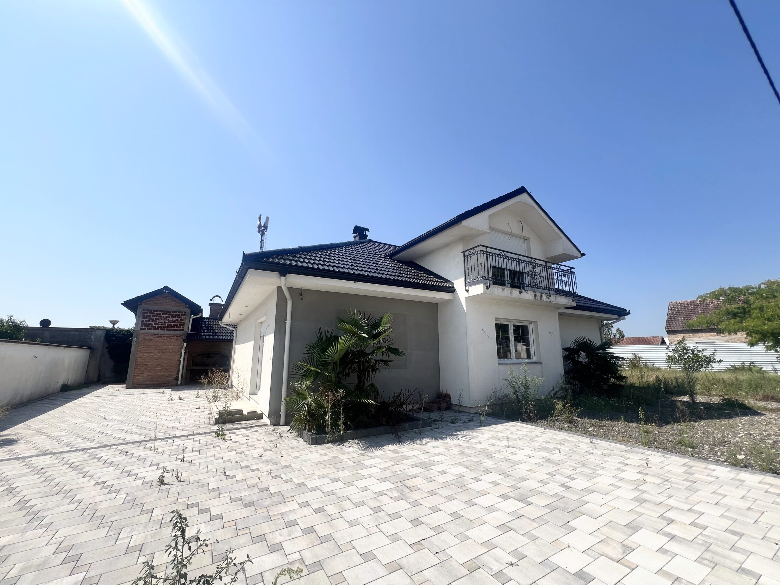 Nova kuća sa okućnicom Aleksandrovac