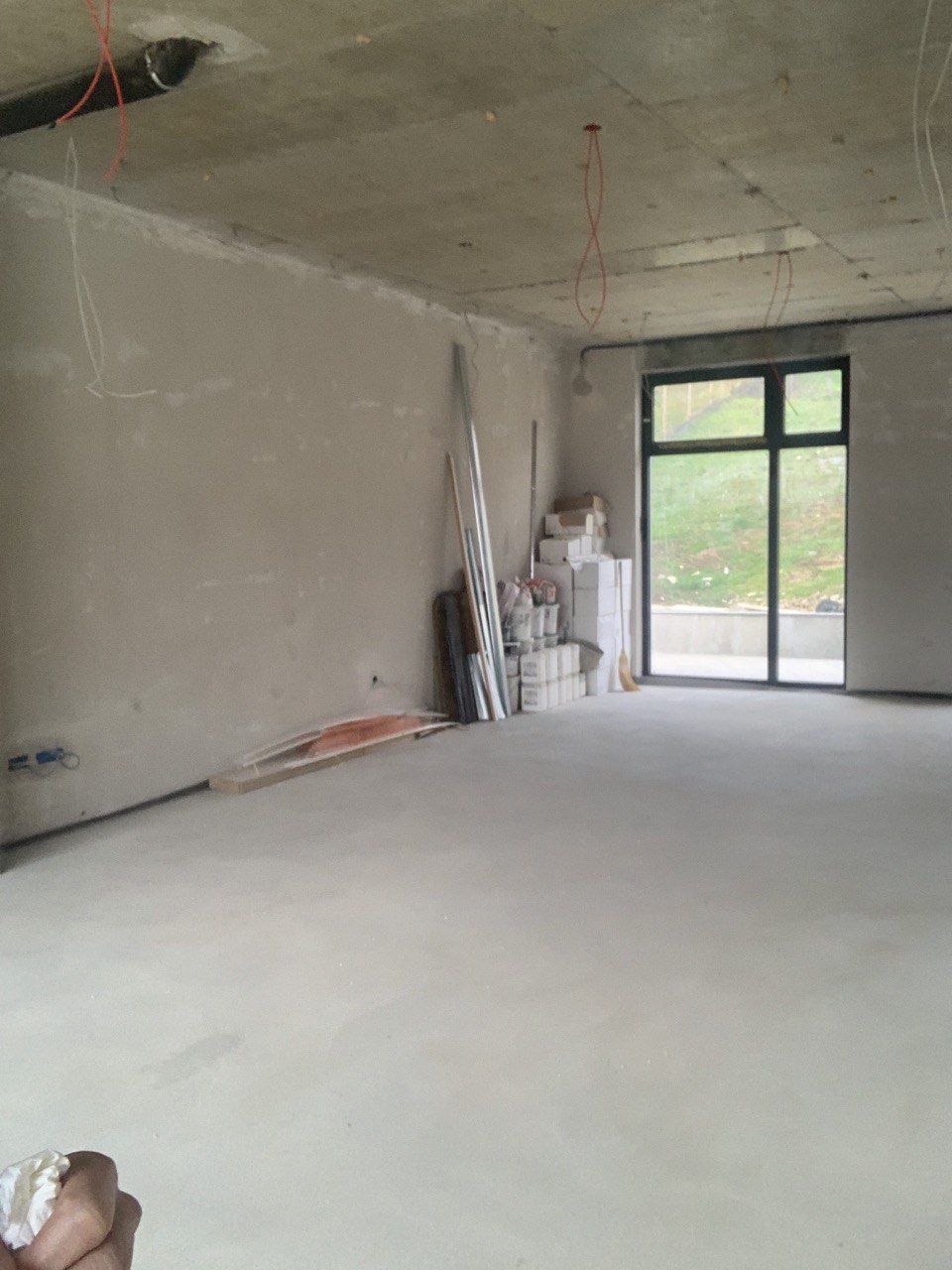 Izdaje se nov poslovni prostor 250m²