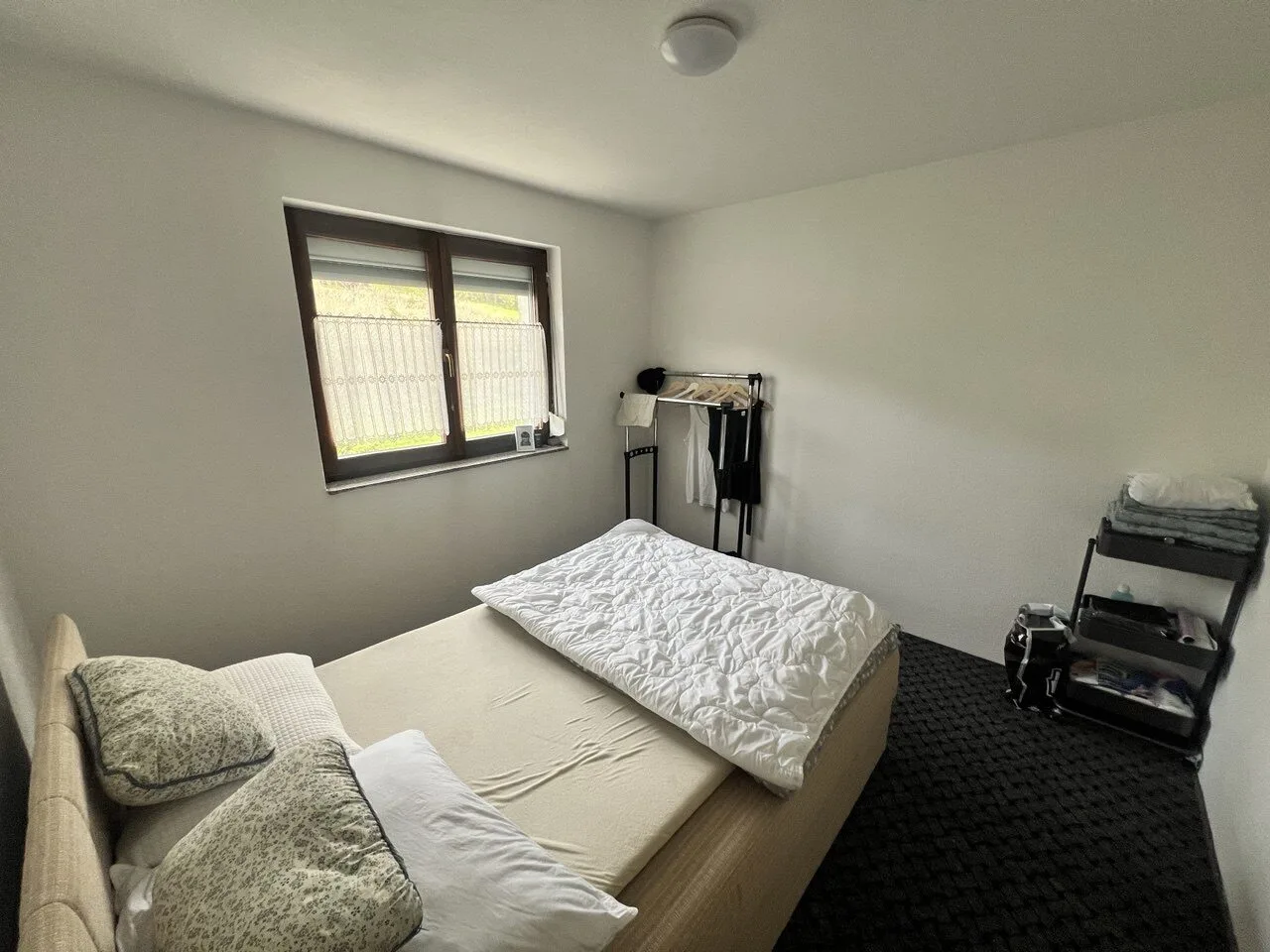 Na prodaju kuca sa dva stana