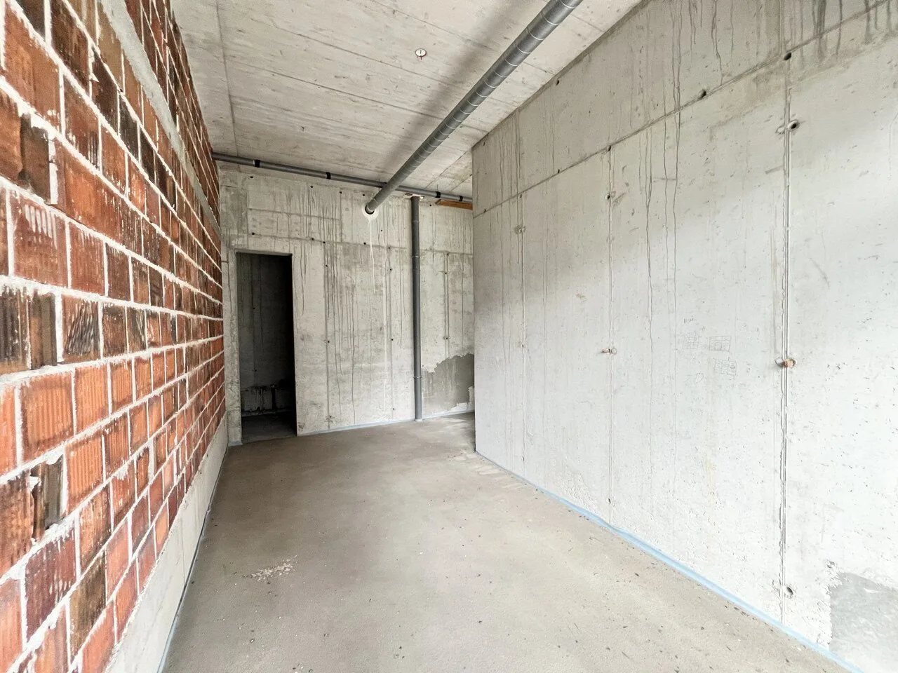 Poslovni prostor s parkingom Borik