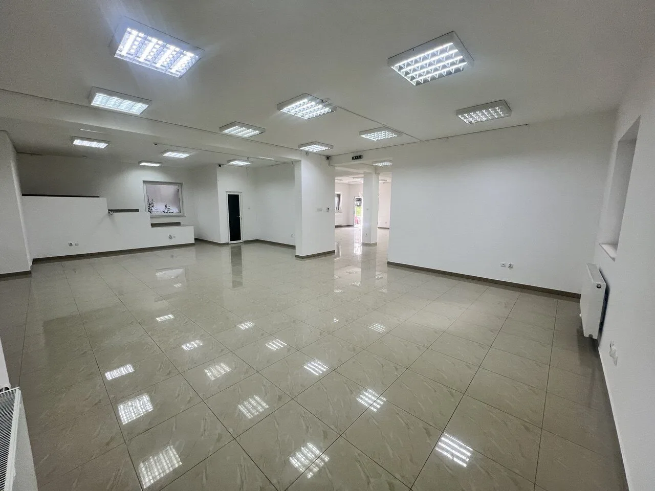 Izdaje se poslovni prostor Ada