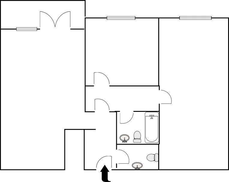 Trosoban useljiv stan strogi centar 79m² Banja Luka