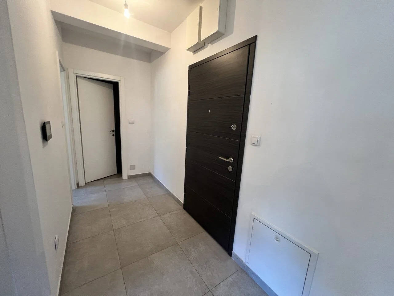 Izdaje se dvosoban namješten stan Vojvodjanska Banja Luka