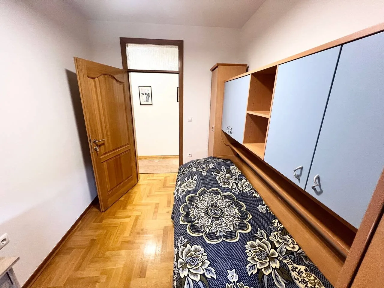 Izdaje se četorosoban stan centar Banja Luka