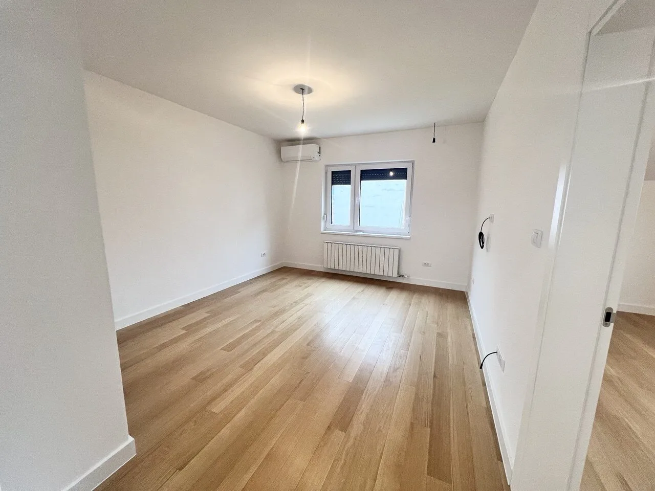 Trosoban stan na prodaju u centru Banje Luke – renoviran, parking