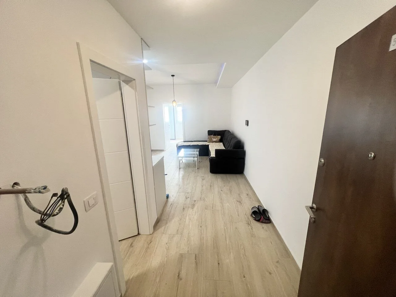 Dvosoban stan za izdavanje Mejdan novogradnja, garaza