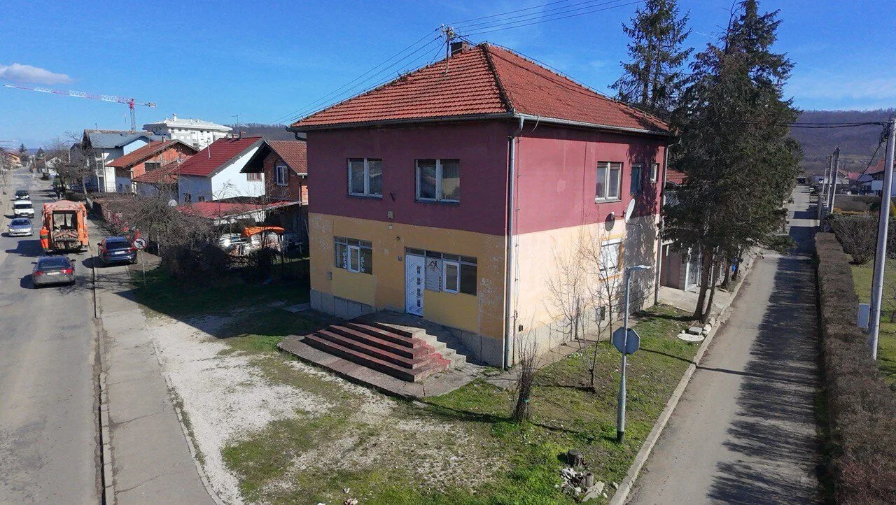 Stan u kuci na prodaju Lazarevo