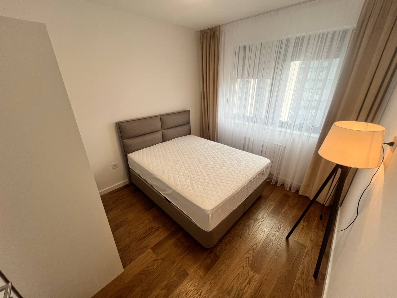 Luksuzan dvosoban stan u centru Banja Luke