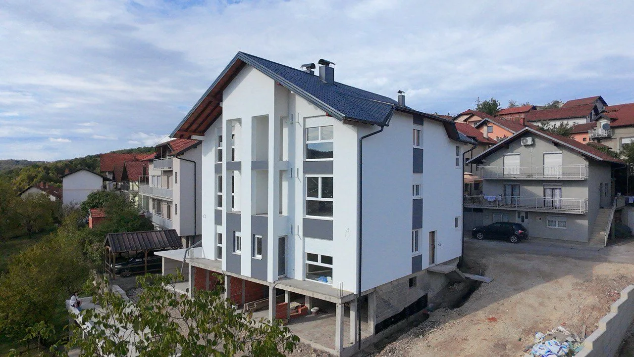 Sunčani vrhovi Lauš