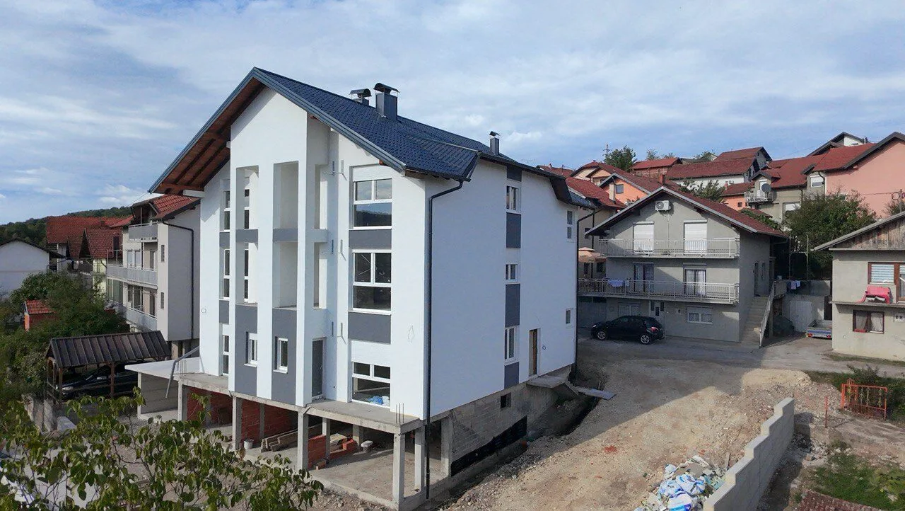 Sunčani vrhovi Lauš