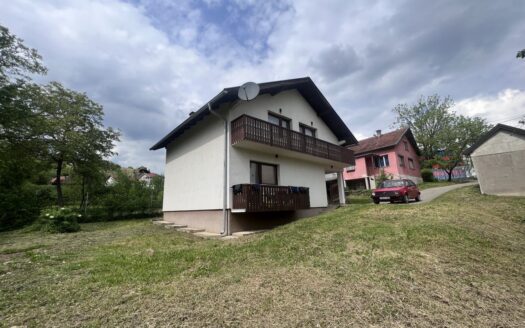 Na prodaju kuća Kočićev Vijenac