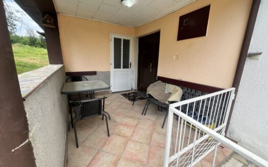Kuća sa dvorištem od 540 m² Dragočaj