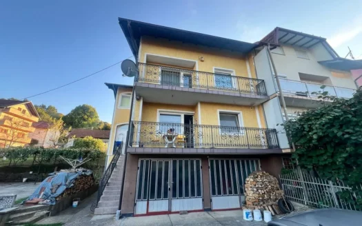 Kuća sa dva stana Sargovac Banja Luka