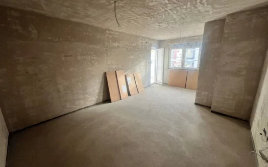 Trosoban stan u novogradnji Lazarevo