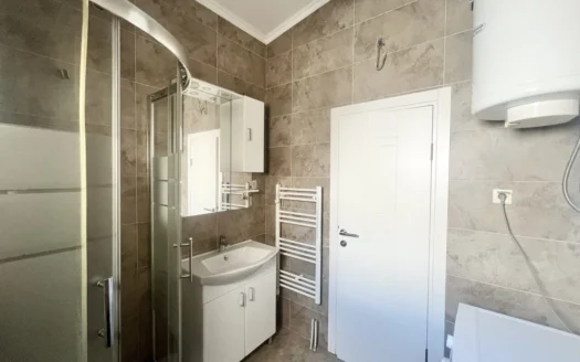 Izdavanje dvosobnog stana sa parkingom Ada