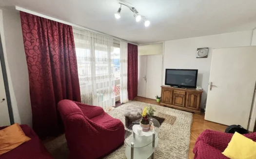 Trosoban stan na prodaju na Bulevaru