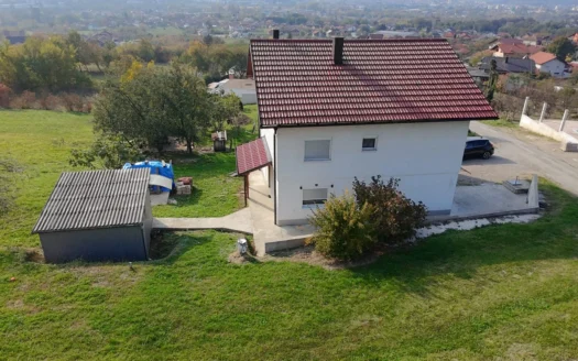 Kuće sa dva stana u Česmi