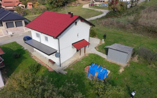 Kuće sa dva stana u Česmi