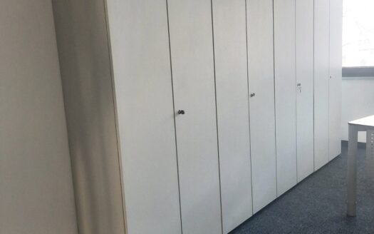 Izdaje se poslovni prostor 174m² Centar