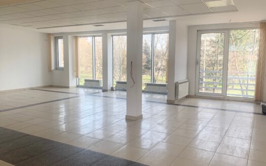 MODERAN poslovni prostor 300m² – Centar