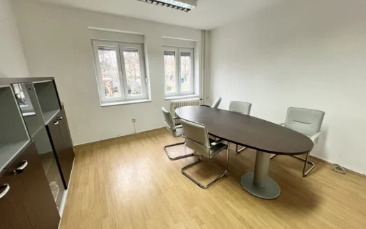 Poslovni prostor za izdavanje u strogom centru Banje Luke – prizemlje, odlična vidljivost