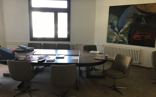 Izdaje se poslovna zgrada Banja Luka