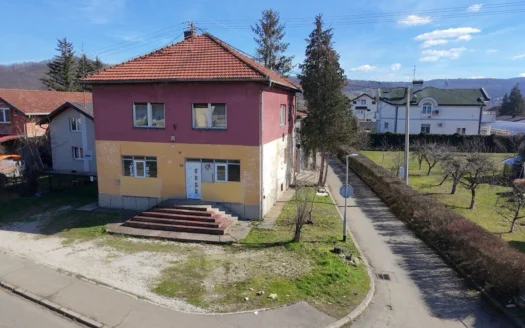 Stan na prodaju Lazarevo Budzak – 108 m², terasa, garaza i zemljiste