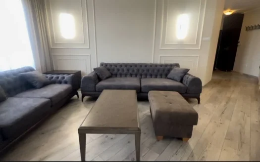 Luksuzan namjesten stan za izdavanje u centru Banje Luke