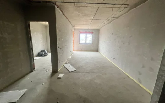 Trosoban stan u širem centru grada