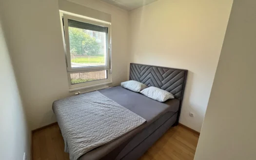 Izdaje se dvosoban stan Vojvodjanska Banja Luka