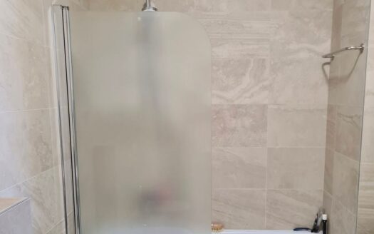 Izdavaje se trosoban stan Banja Luka