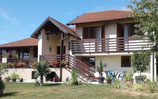 Visoka prizemnica na prodaju Šargovac